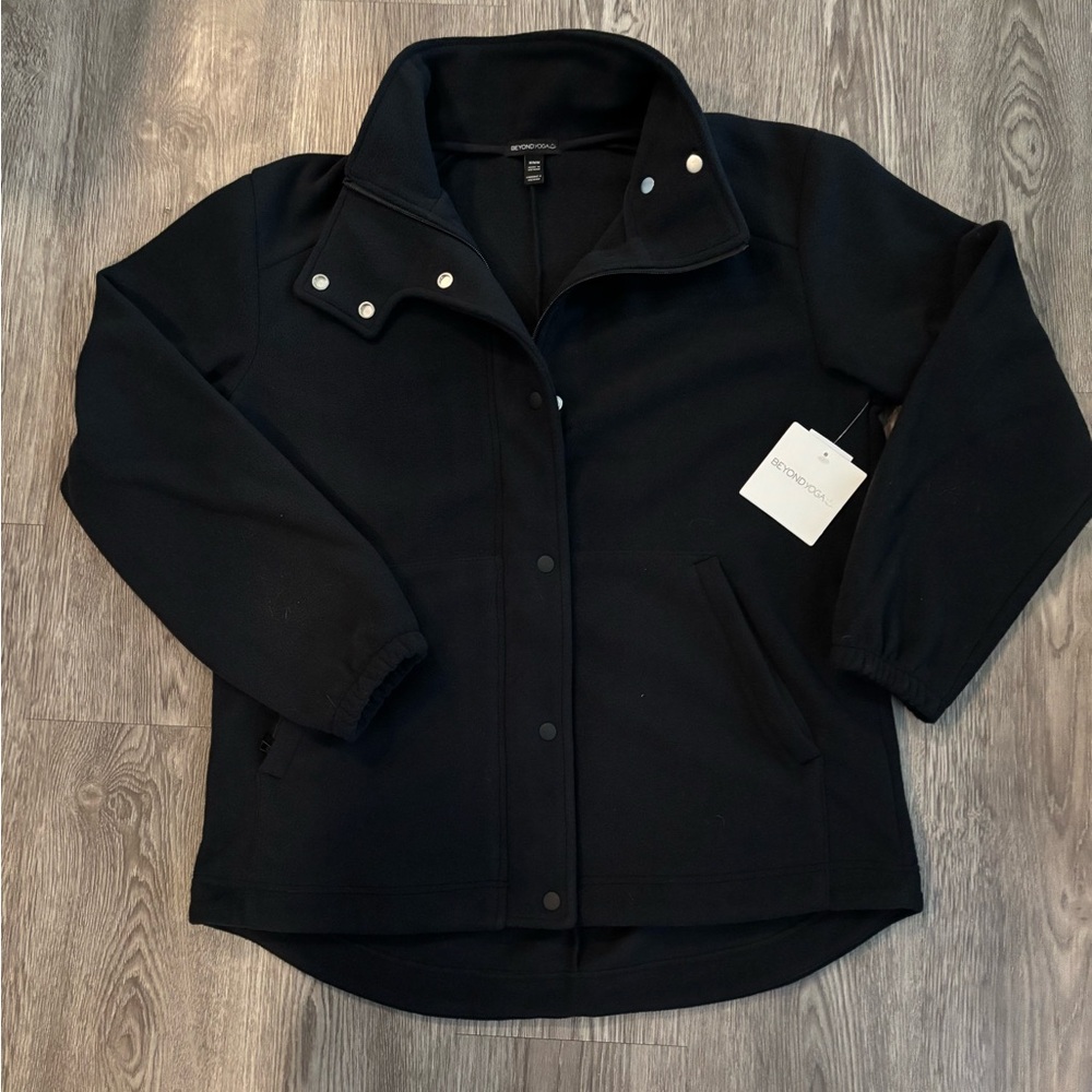 *BRAND NEW WITH TAGS* Beyond Yoga Urban Explorer Jacket size M